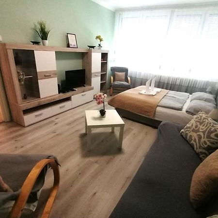 Sweet Dreams Apartman Nyiregyhaza Exterior photo